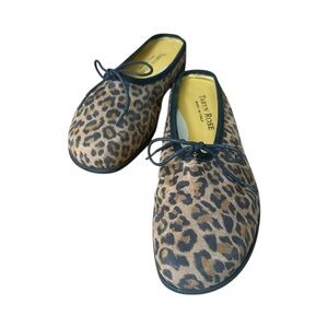 Taryn Rose Leopard Print Flats slide mules size 38.5 or 8 with Black Trim newer